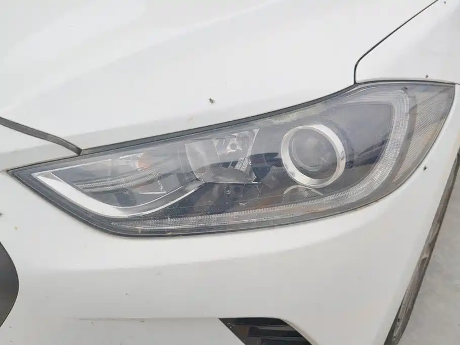 Hyundai Elantra — миниатюра 5