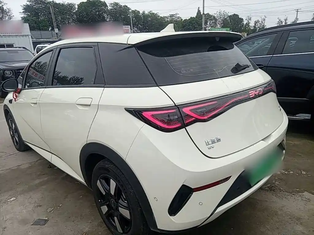 BYD Dolphin — миниатюра 5