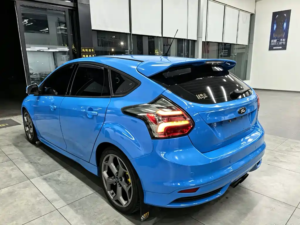 Ford Focus (Import) — миниатюра 5