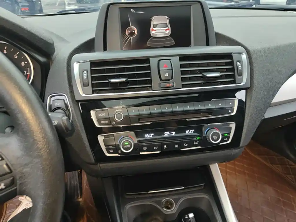BMW 1 Series (Import) — миниатюра 13