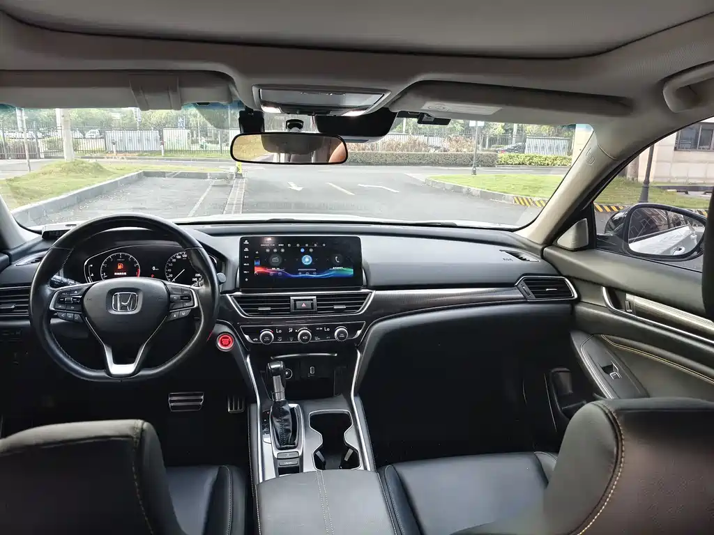 Honda Accord — миниатюра 11