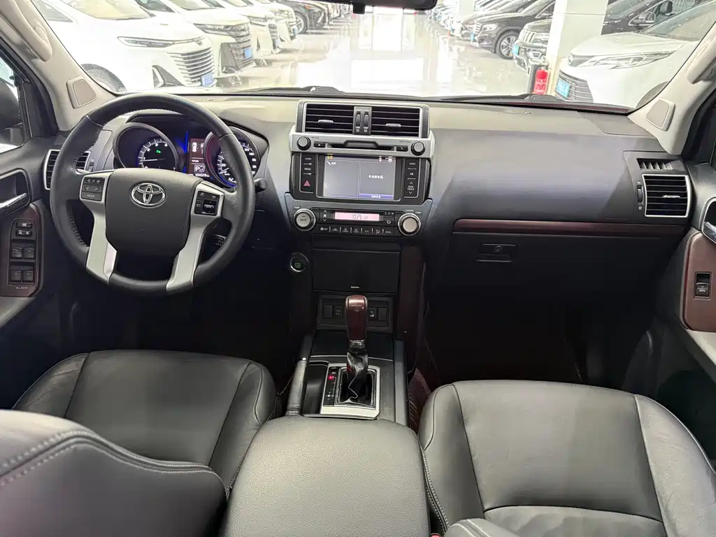Toyota Prado — миниатюра 12