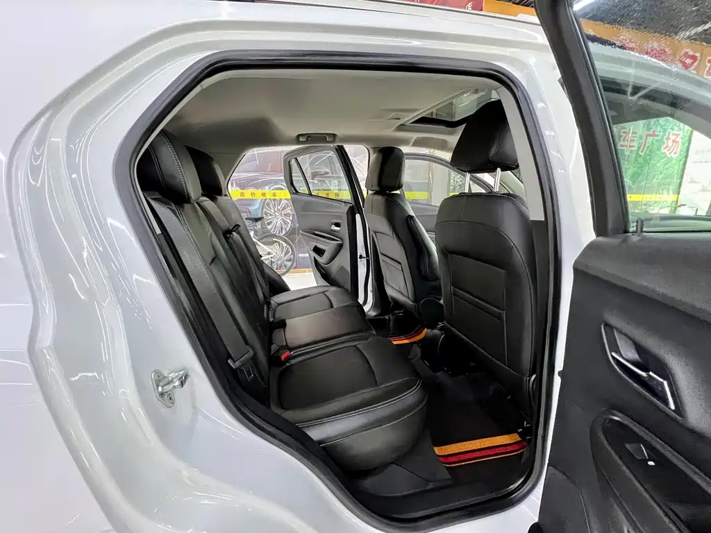 Chevrolet Trax — миниатюра 14
