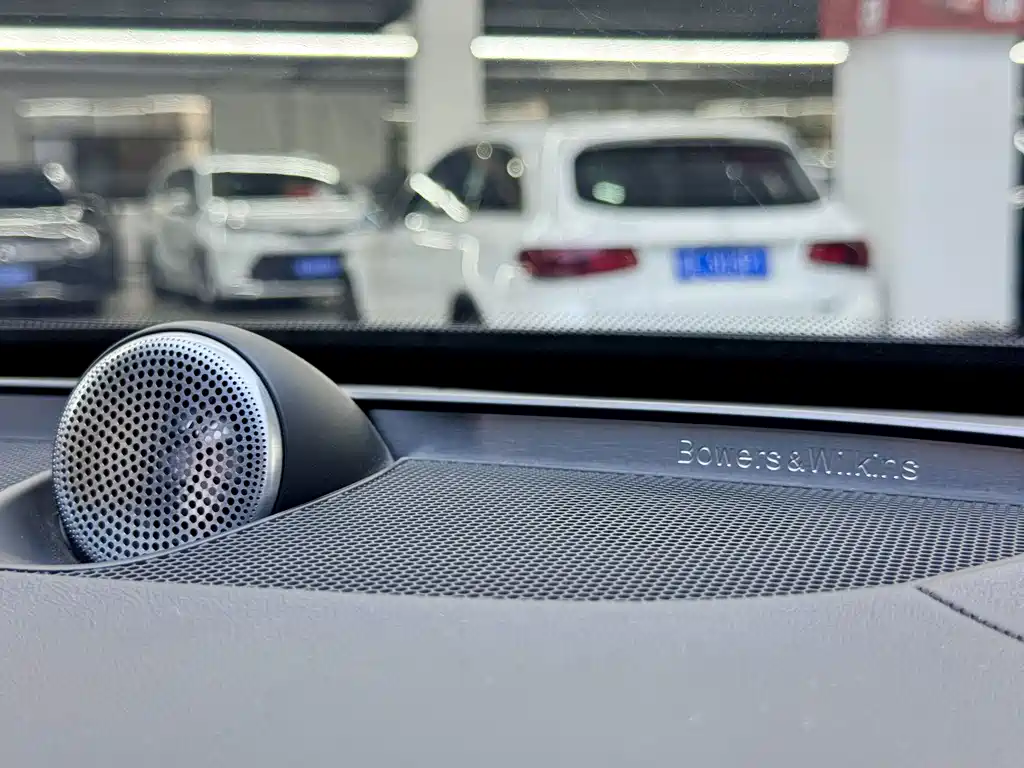 Volvo XC90 — миниатюра 5
