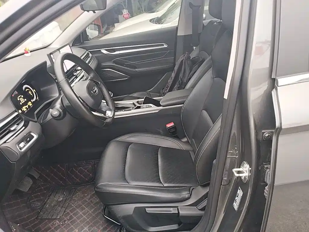 Geely Emgrand — миниатюра 15