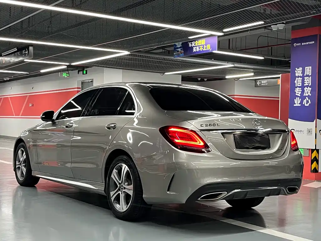 Mercedes-Benz C-Class — миниатюра 9