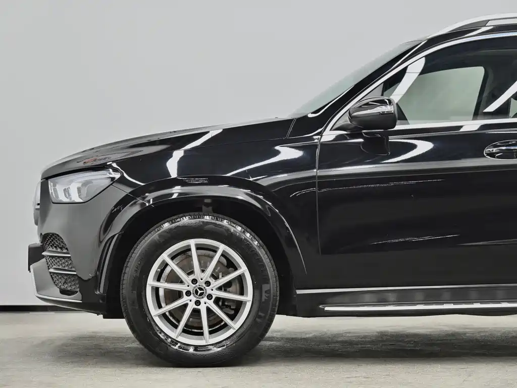 Mercedes-Benz GLE (Import) — миниатюра 22
