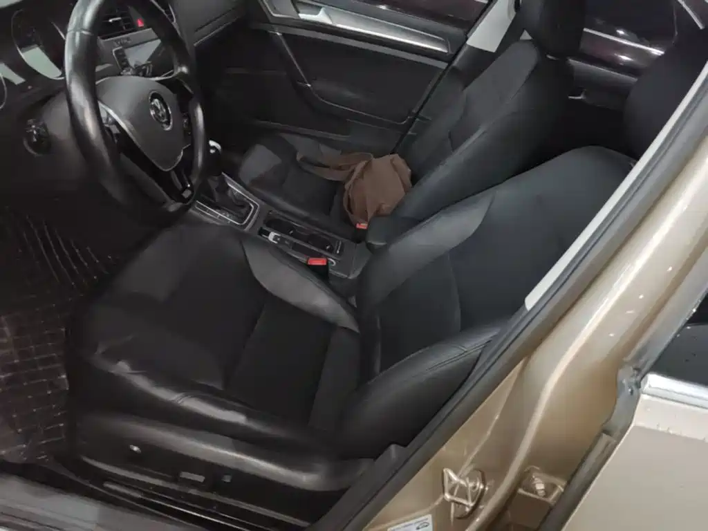 Volkswagen Golf — миниатюра 15