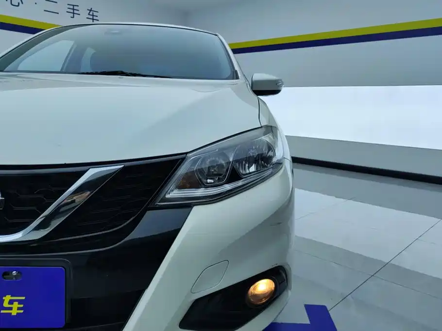 Nissan Tiida — миниатюра 5