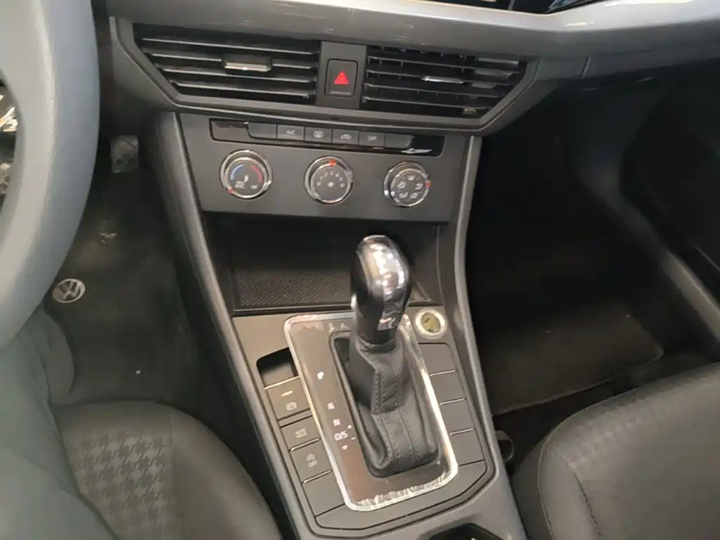 Volkswagen Bora — миниатюра 14