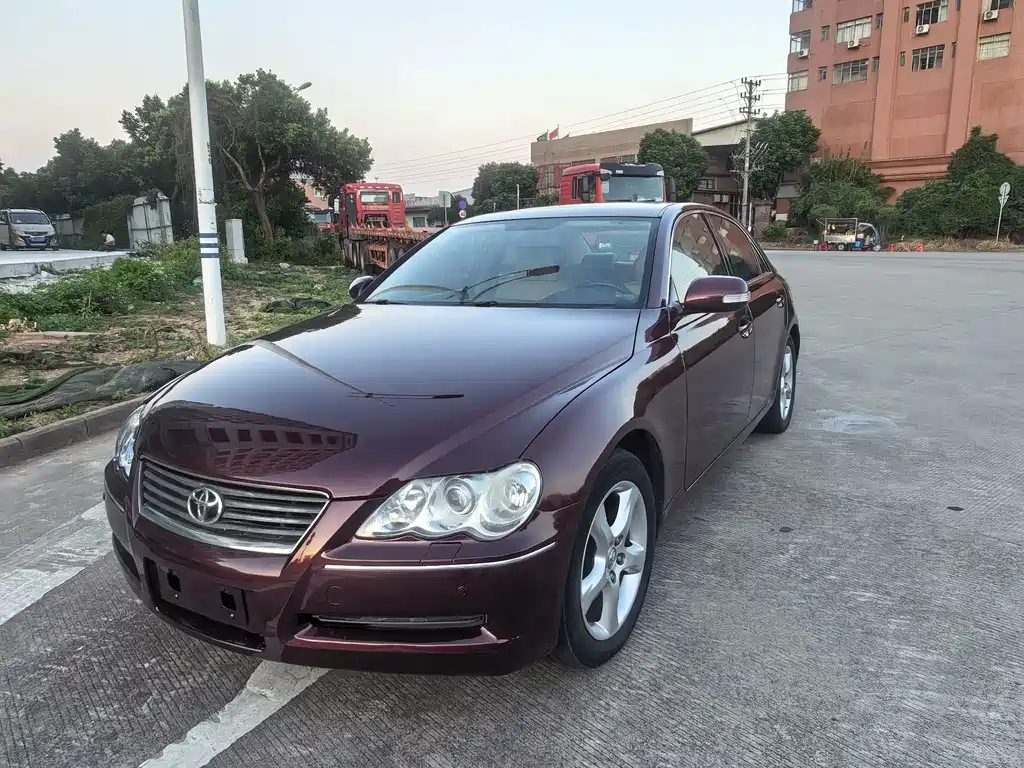 Toyota Reiz