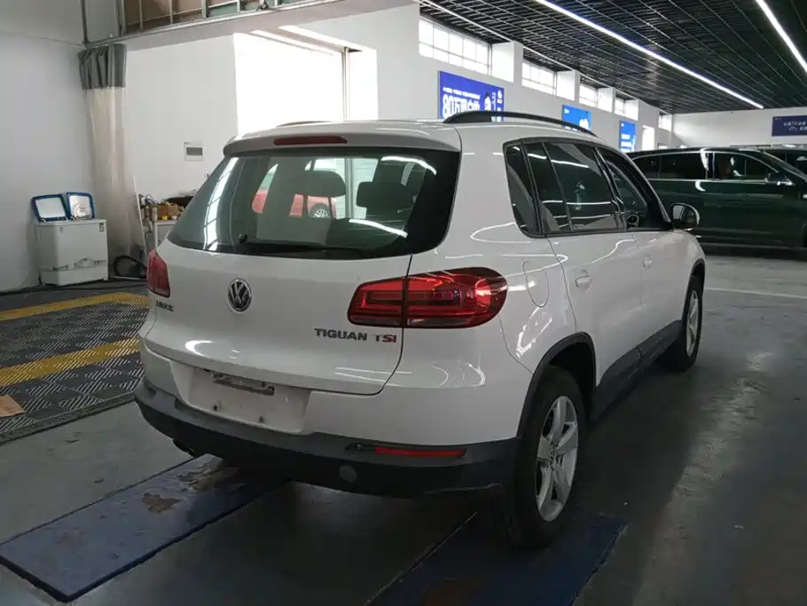 Volkswagen Tiguan — миниатюра 3