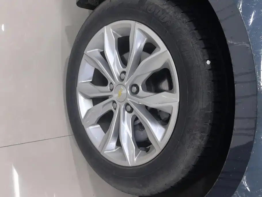 Chevrolet Malibu XL — миниатюра 6