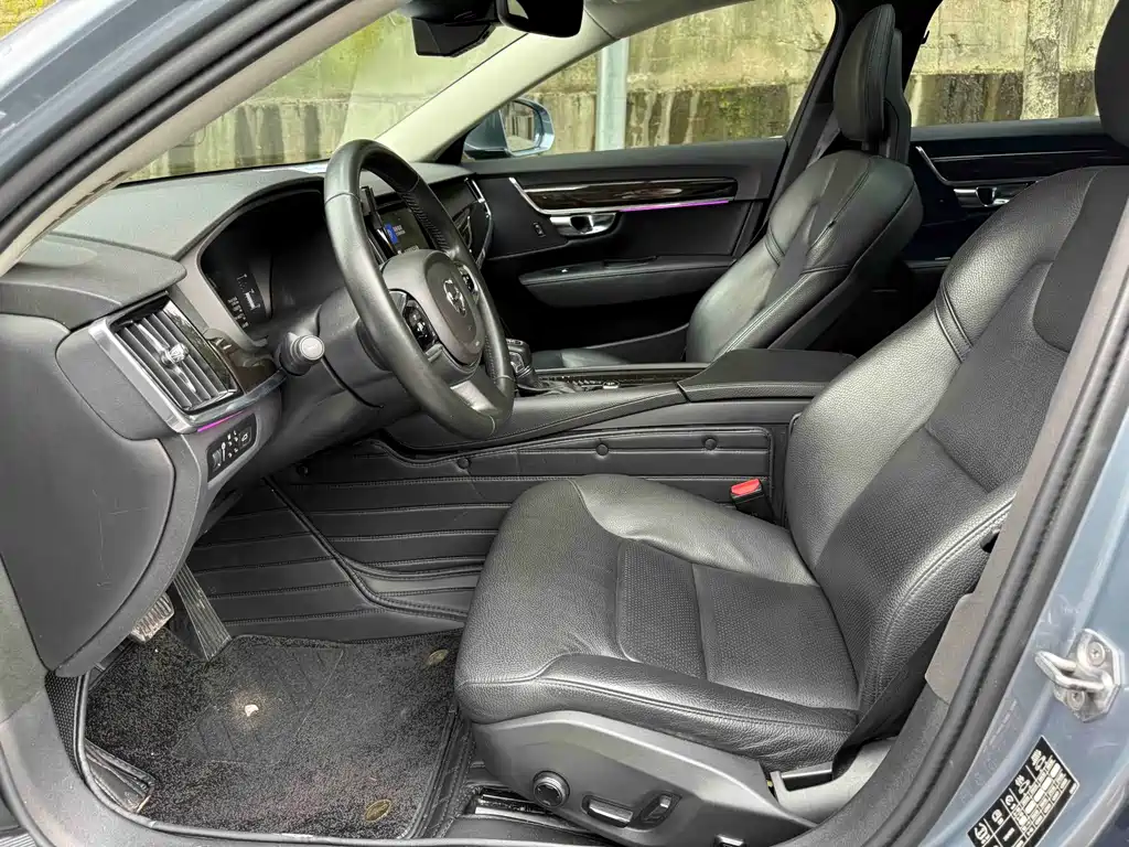 Volvo S90 — миниатюра 3