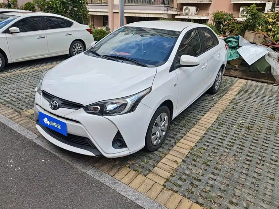 Toyota Yaris L