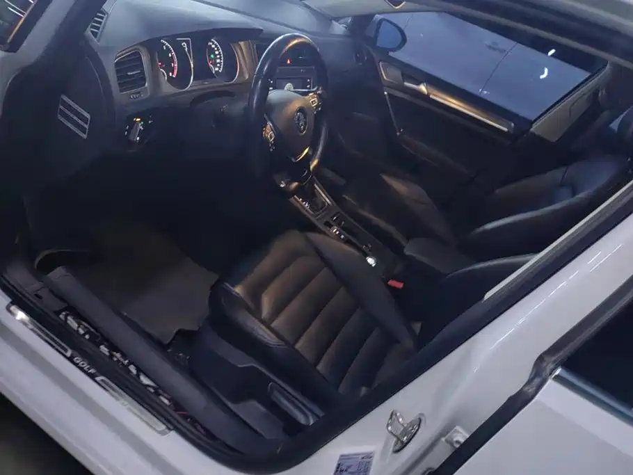 Volkswagen Golf — миниатюра 9