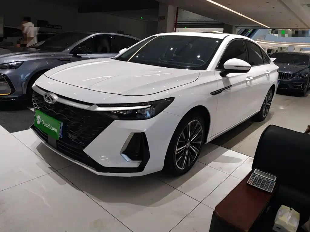 Chery Arrizo 8