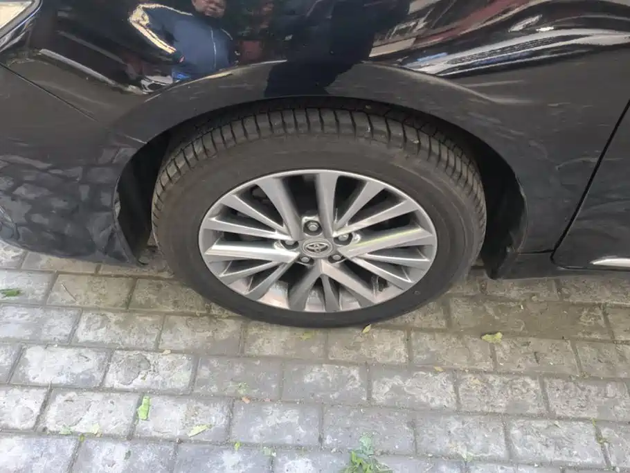 Toyota Camry — миниатюра 6