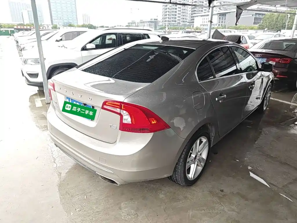 Volvo S60 — миниатюра 7