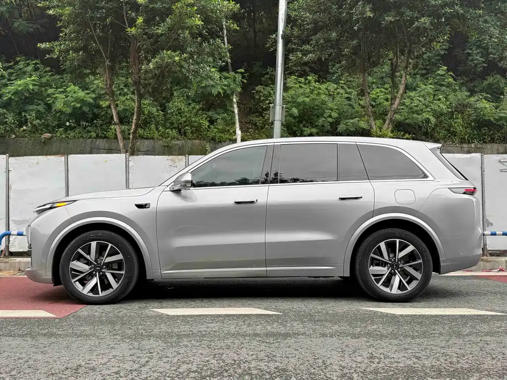Li Auto Li L8 — миниатюра 8