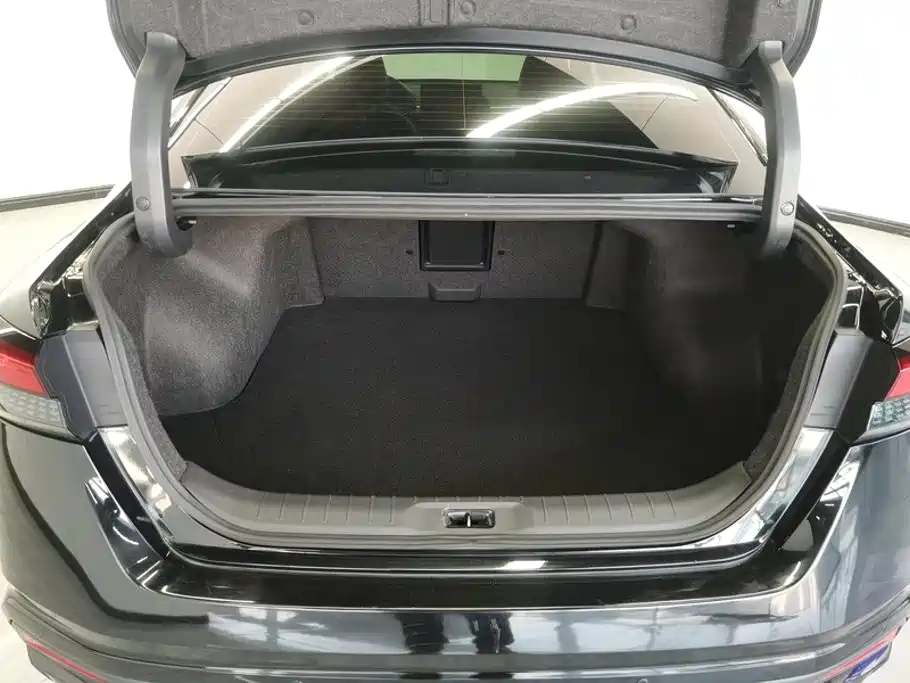 Nissan Teana — миниатюра 4