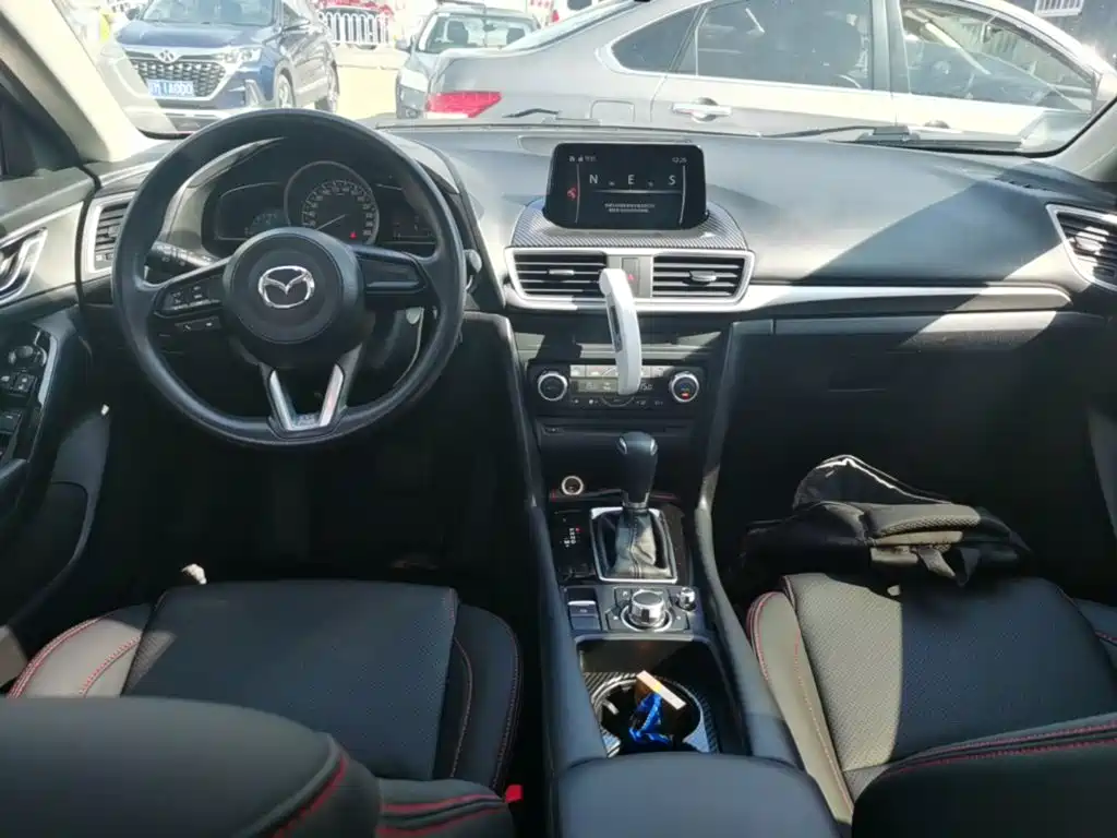Mazda 3 Axela — миниатюра 10