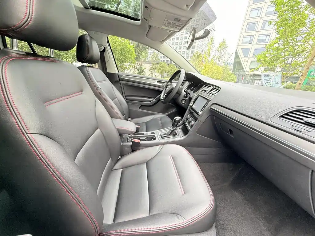 Volkswagen Golf — миниатюра 9