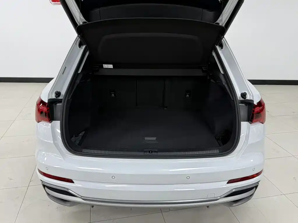 Audi Q3 2022 35 TFSI Fashion