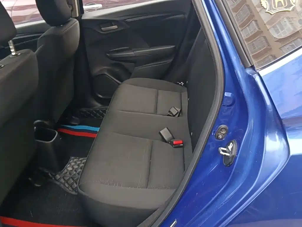 Honda Fit — миниатюра 17