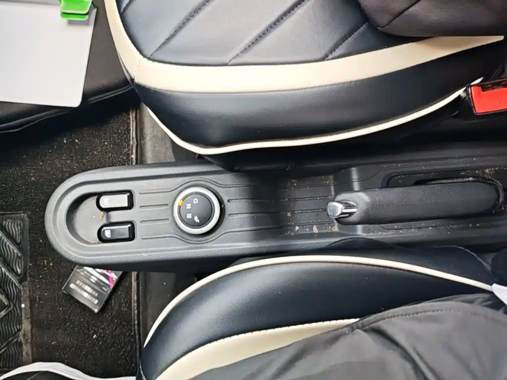 Wuling MINIEV — миниатюра 14