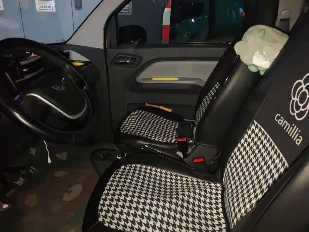 Wuling MINIEV — миниатюра 13