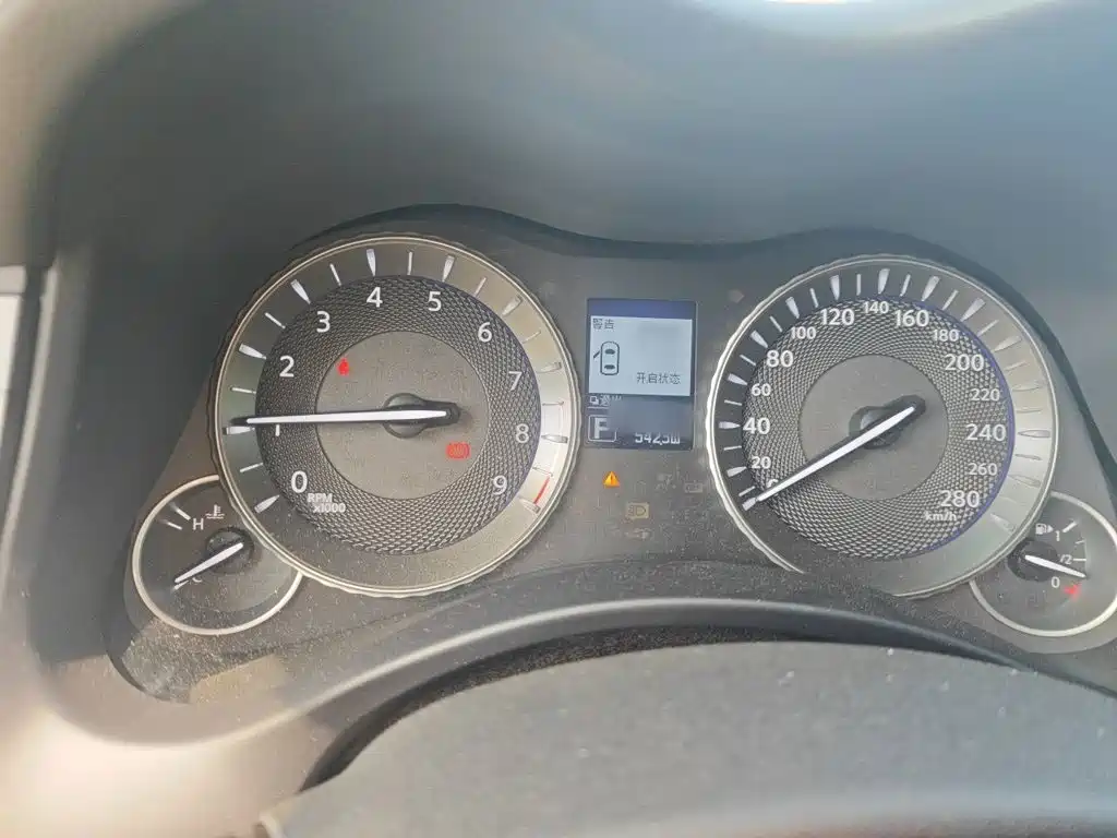 Infiniti Q70 — миниатюра 4