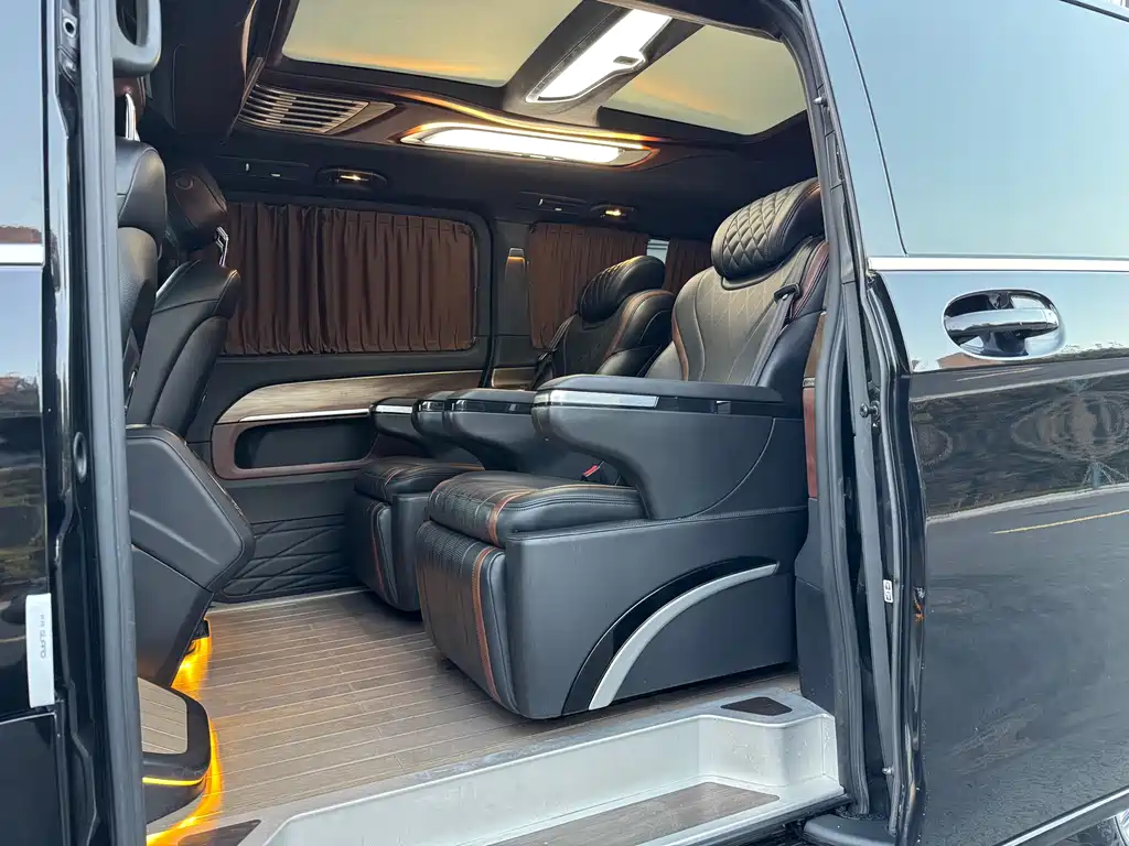 MERCEDES-BENZ V CLASS