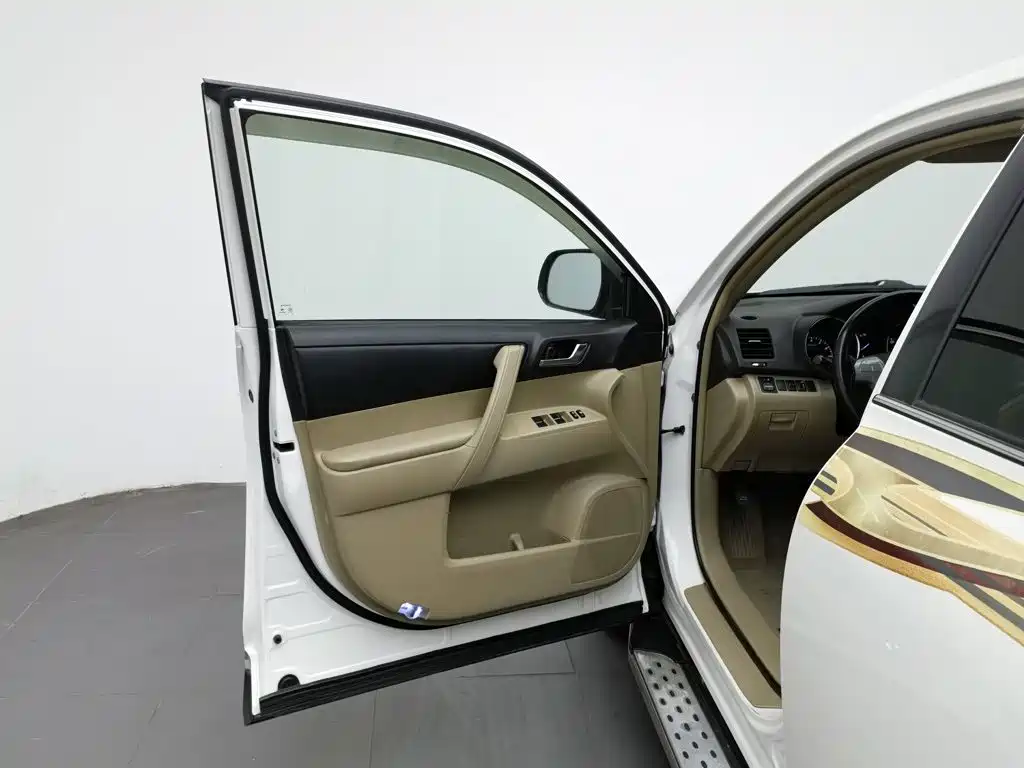 Toyota Highlander — миниатюра 8