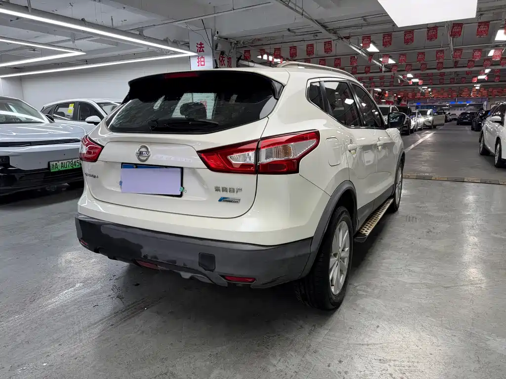 Nissan Qashqai — миниатюра 10