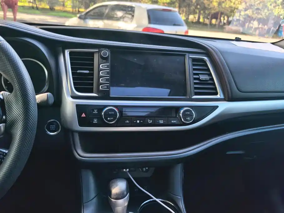 Toyota Highlander — миниатюра 13