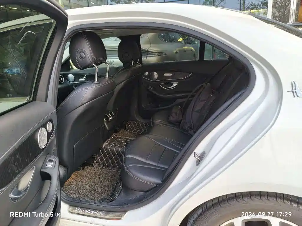Mercedes-Benz C-Class — миниатюра 7