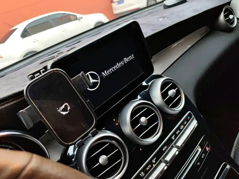 Mercedes-Benz GLC — миниатюра 13