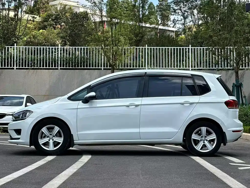 Volkswagen Golf — миниатюра 4