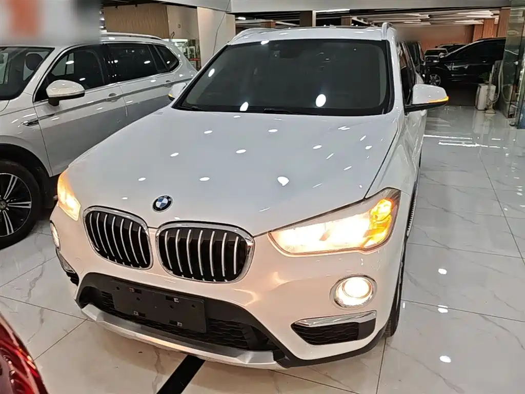 BMW X1 2016 sDrive18Li Fashion