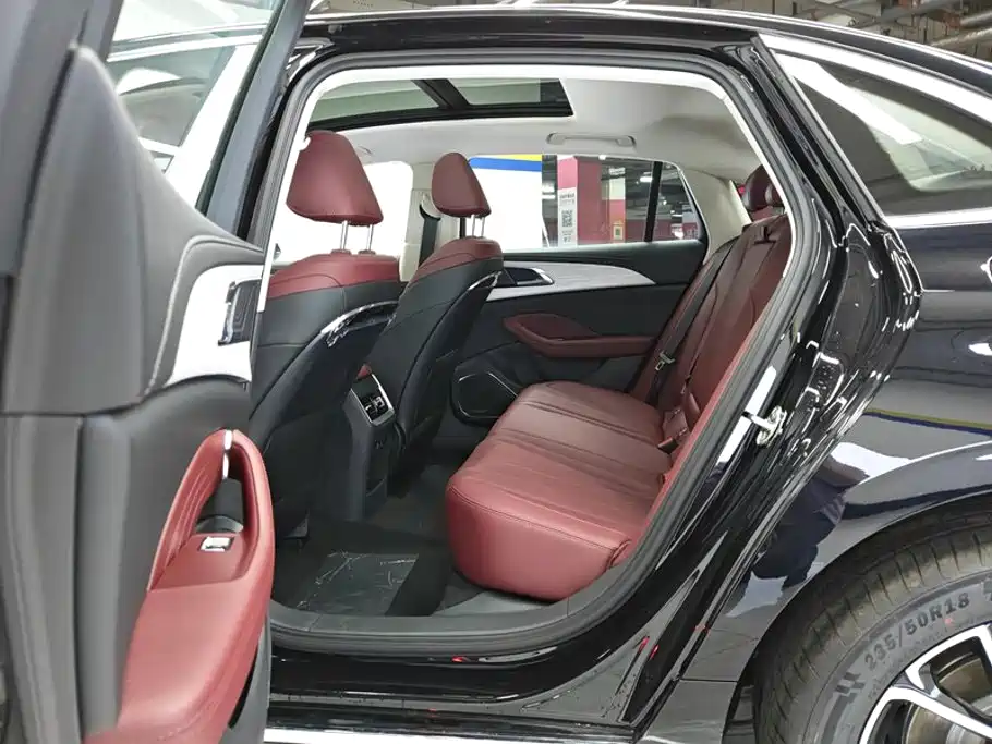 Hongqi Hongqi H5 PHEV — миниатюра 11