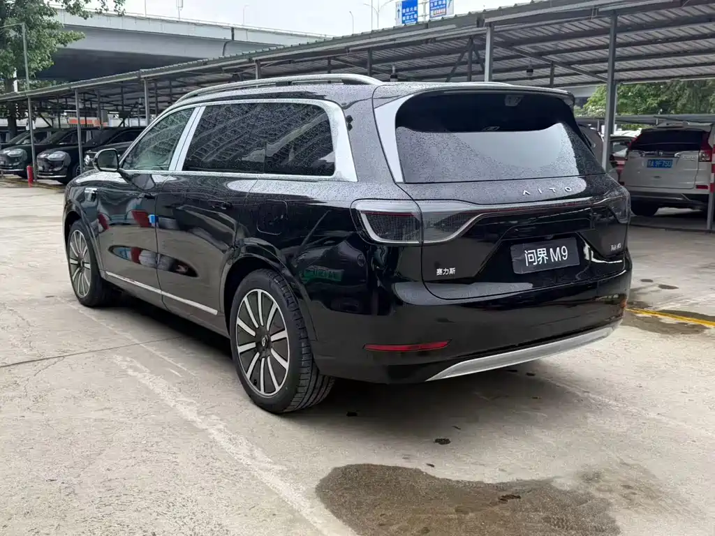 Aito M9 2025 Ultra 52kWh 6 мест （896 ）