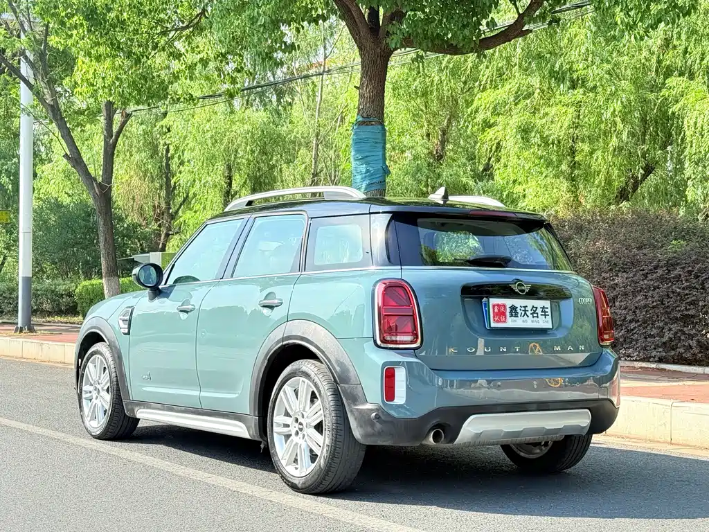 MINI COUNTRYMAN