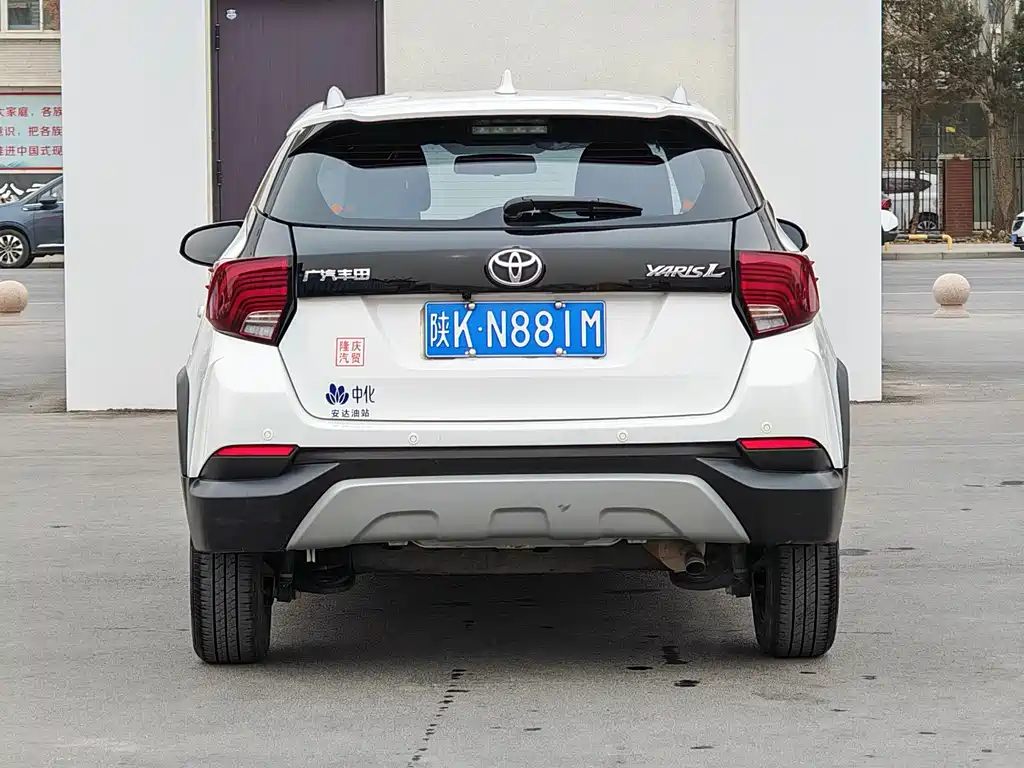 TOYOTA YARIS L ZHIXUAN