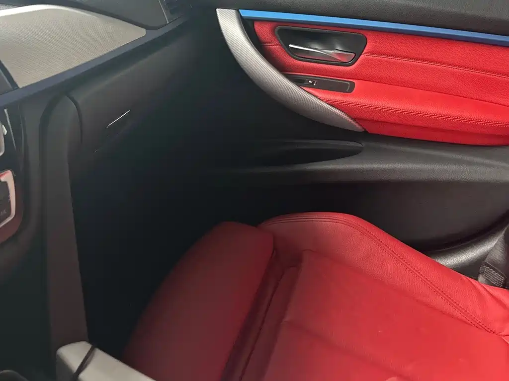 BMW 3 Series — миниатюра 11
