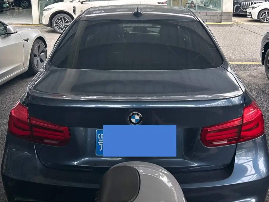 BMW 3 Series — миниатюра 15