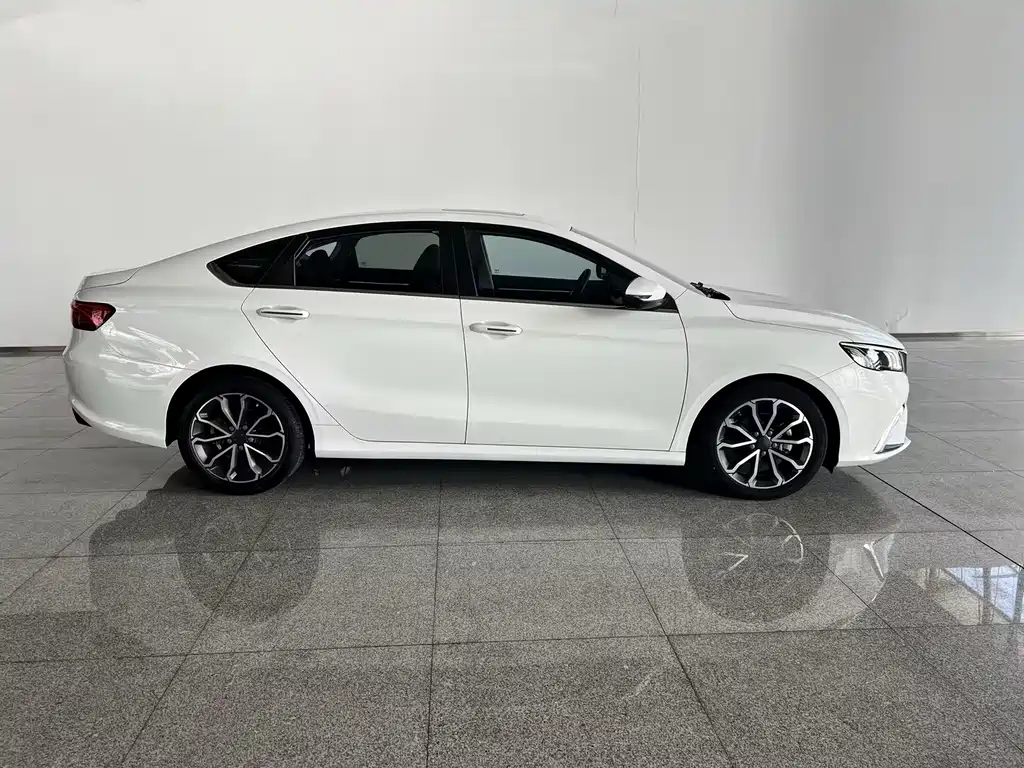 Geely Binrui — миниатюра 3