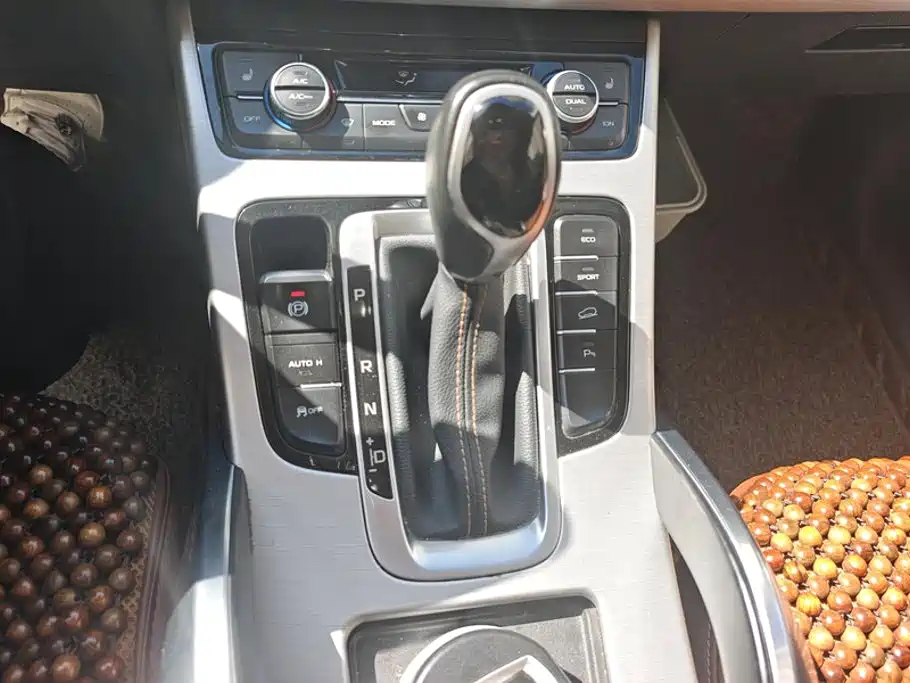 Geely Boyue — миниатюра 16