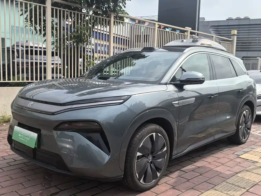 Byd 唐L 2025