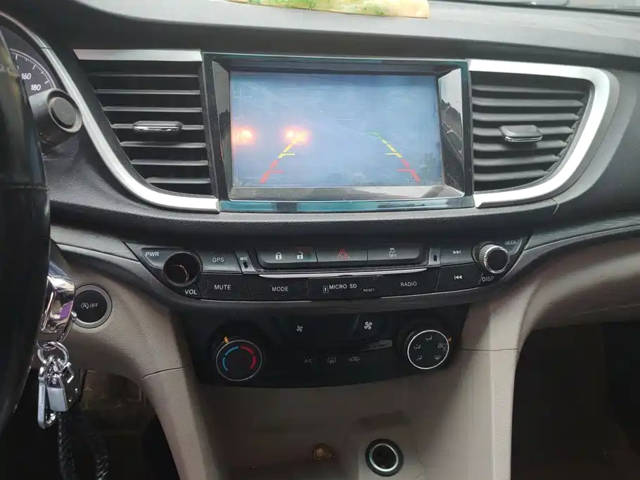 Buick Excelle — миниатюра 13